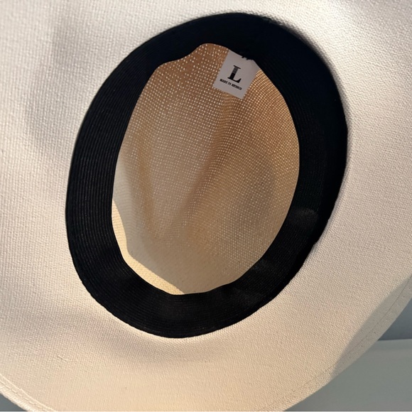 Stylish Cream Fedora Hat with Black Band - Picture 6 of 6